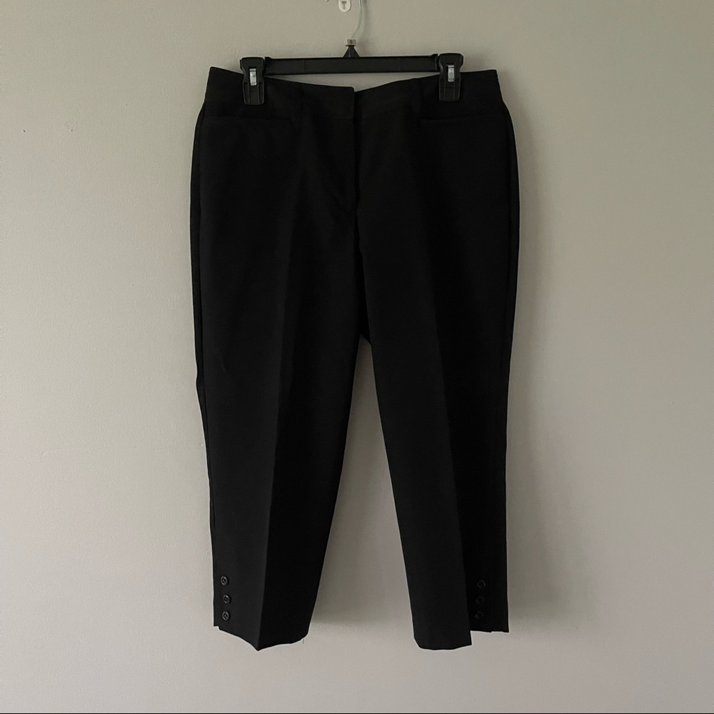 Zac & Rachel black capri pants